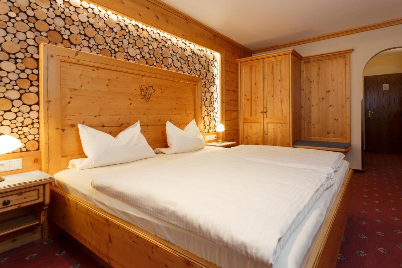 Hotel Gondel Altenkunstadt Eksteriør bilde