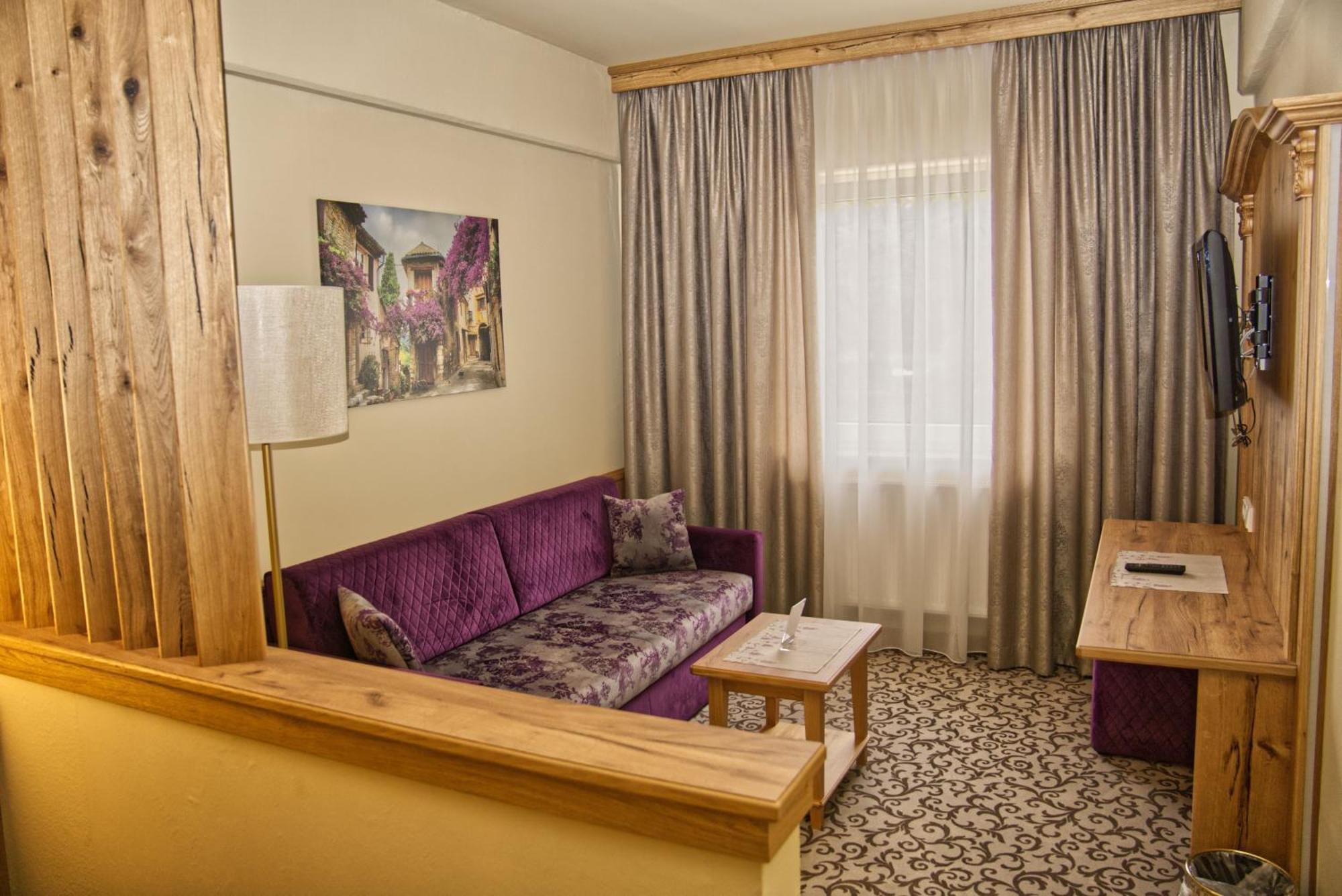 Hotel Gondel Altenkunstadt Eksteriør bilde