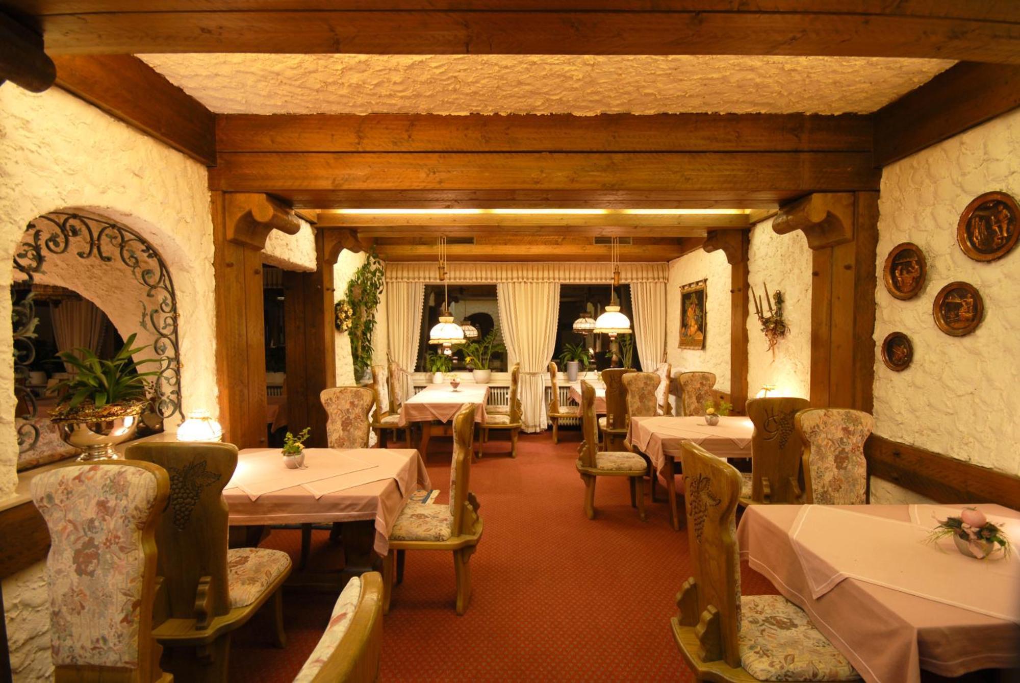 Hotel Gondel Altenkunstadt Eksteriør bilde